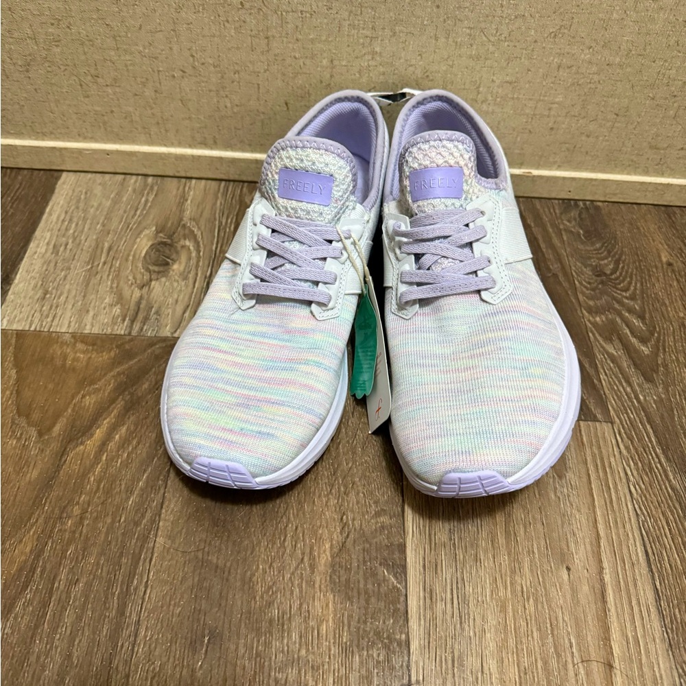 FREELY women’s shoes